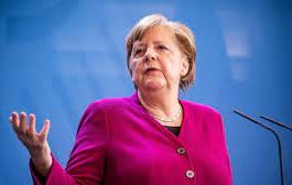 Merkel intenționează să preia controlul combaterii pandemiei de la landurile federale
