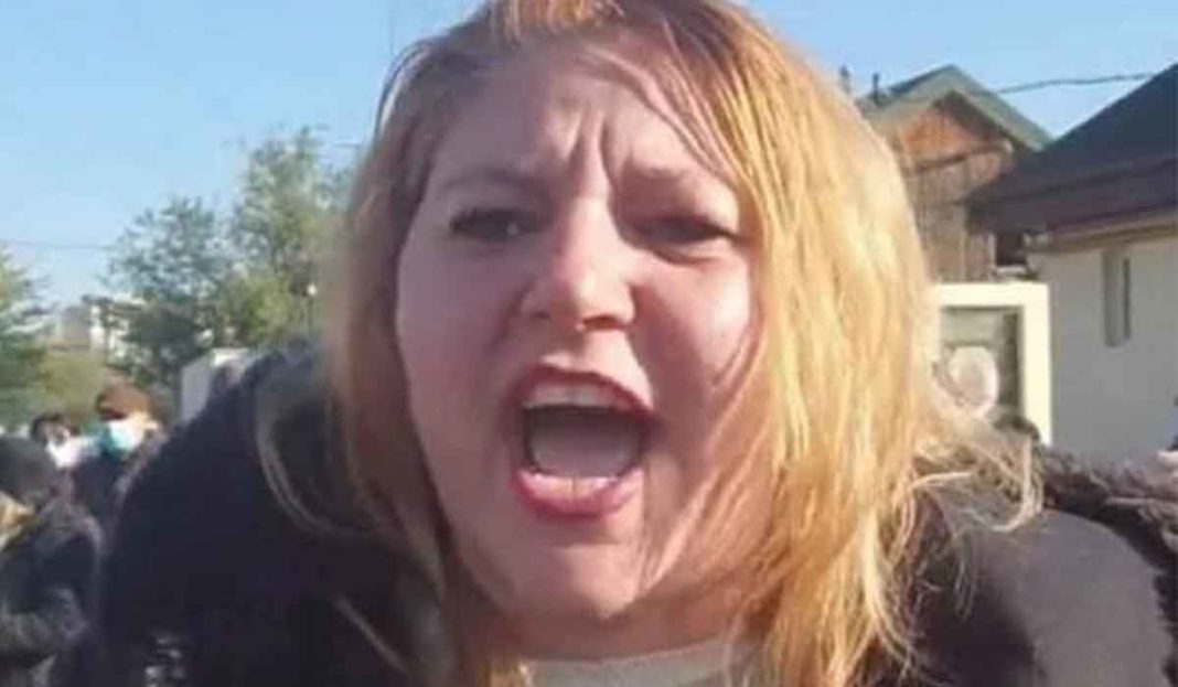 Conducerea Senatului o sancționează pe Diana Şoşoacă