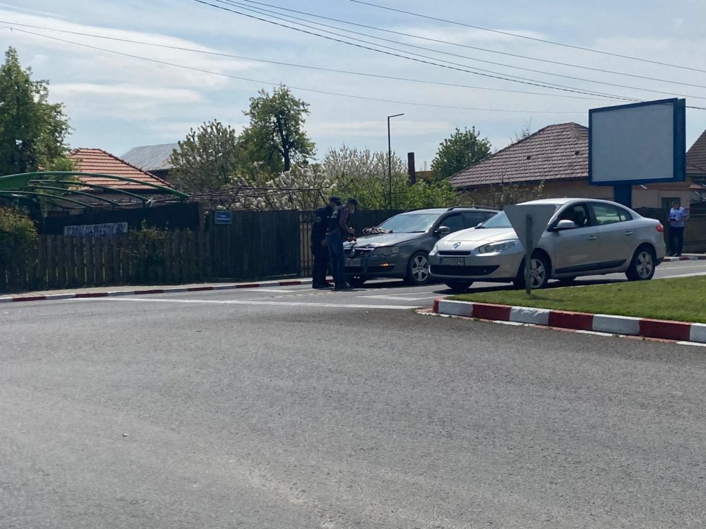 Târgu Jiu: Fetiță lovită de un autoturism lângă Parcul „Coloanei Fără Sfârșit”