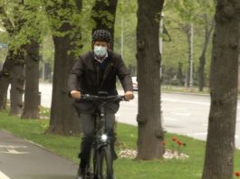 Preşedintele Iohannis, cu bicicleta spre Cotroceni în 'Vinerea Verde'
