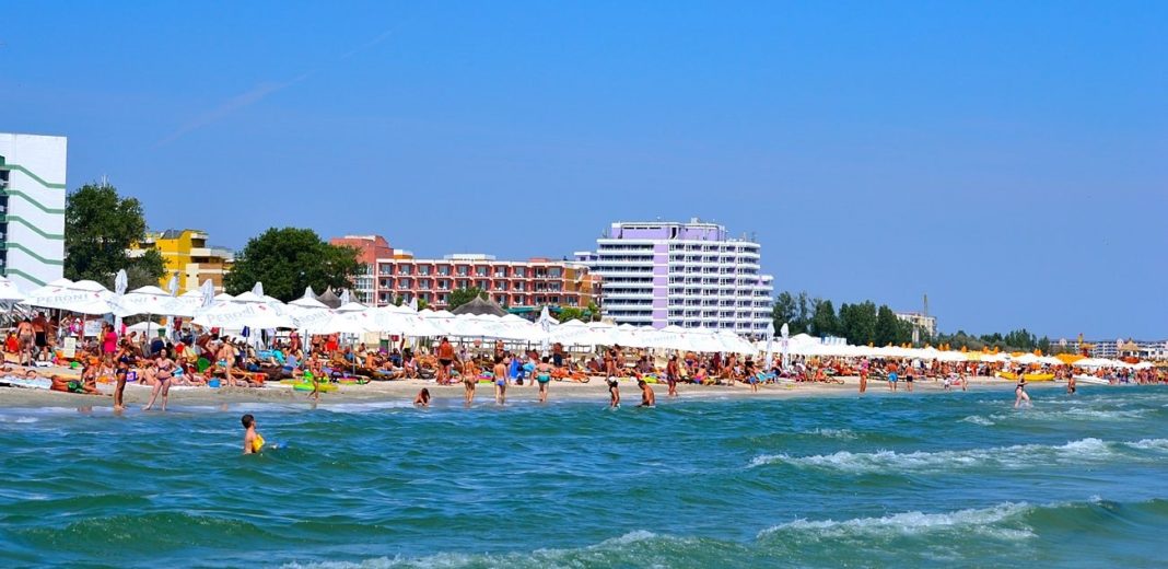 Peste 100 de hoteluri de pe Litoral, pregătite să primească turişti de Paşte şi 1 Mai