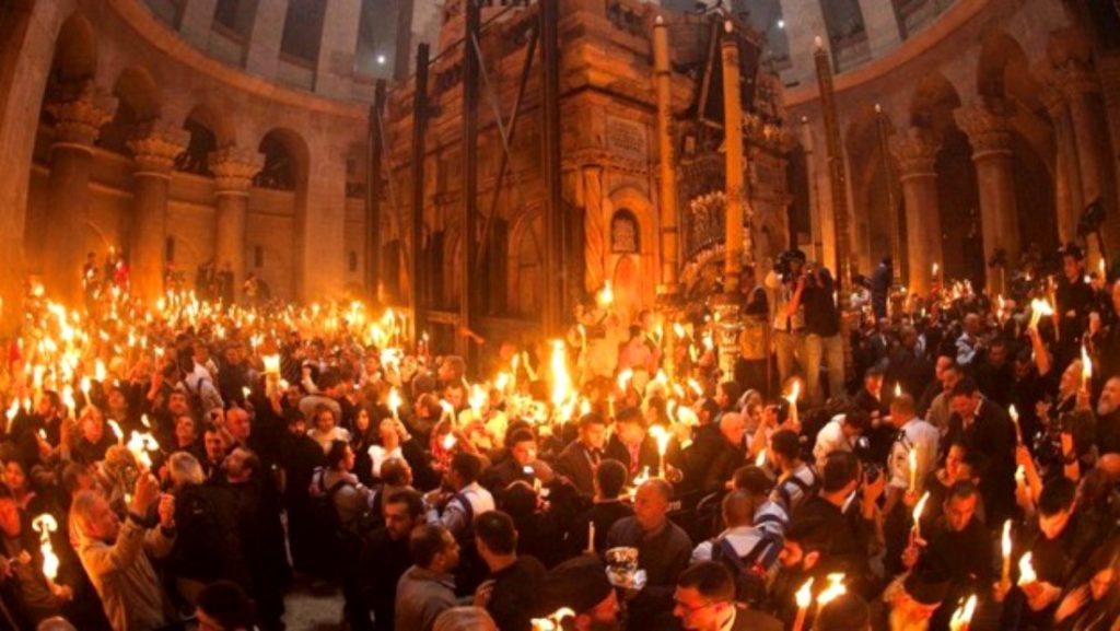 Cîțu spune că slujba de Înviere va fi oficiată în aer liber. BOR precizează că se va putea ține și în interior