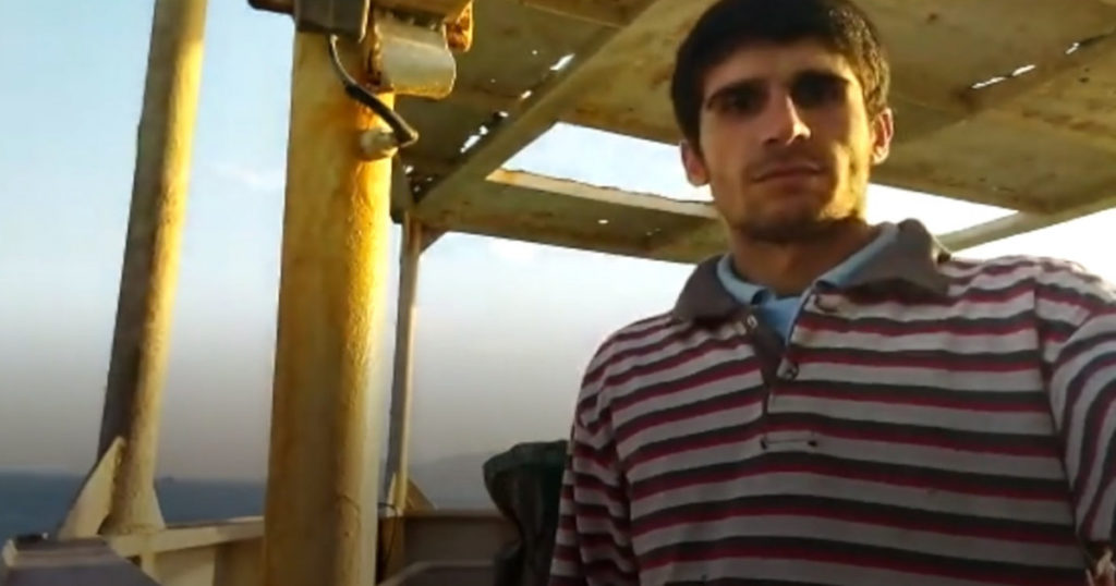 Un marinar, sechestrat patru ani pe o navă, a fost lăsat să plece acasă: „Am ieşit în sfârşit din închisoare”