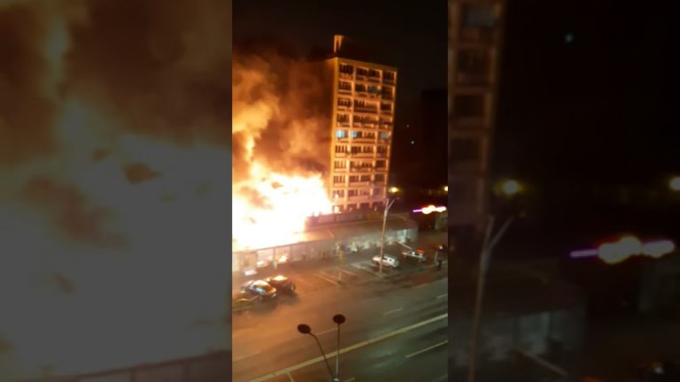 (VIDEO) / Incendiu violent în centrul Capitalei