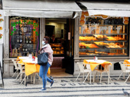 Portugalia a relaxat restricţiile, deschizând magazinele şi şcolile