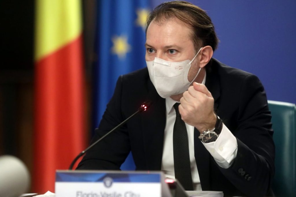Cîţu: Vaccinarea şi respectarea măsurilor sanitare, soluţiile pentru redeschiderea sectorului HoReCa