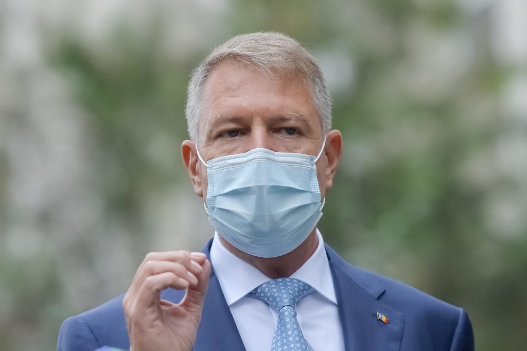Klaus Iohannis: „Avem la îndemână soluția care ne va permite să stopăm pandemia. Se numește vaccin“