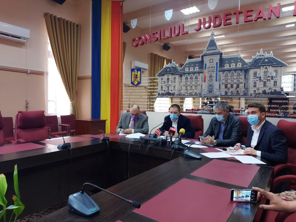 Conducerea Consiliului Judeţean Dolj a prezentat, vineri, proiectul bugetului propriu al judeţului Dolj pentru anul 2021