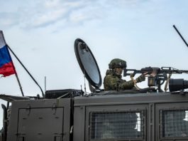 Rusia a anunțat că își retrage trupele de la granița cu Ucraina și Crimeea