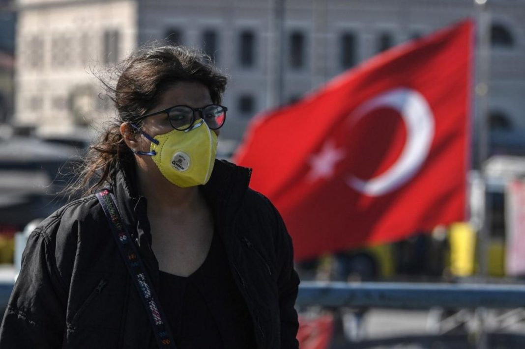 Turcia va intra, de joi, într-un lockdown de 17 zile
