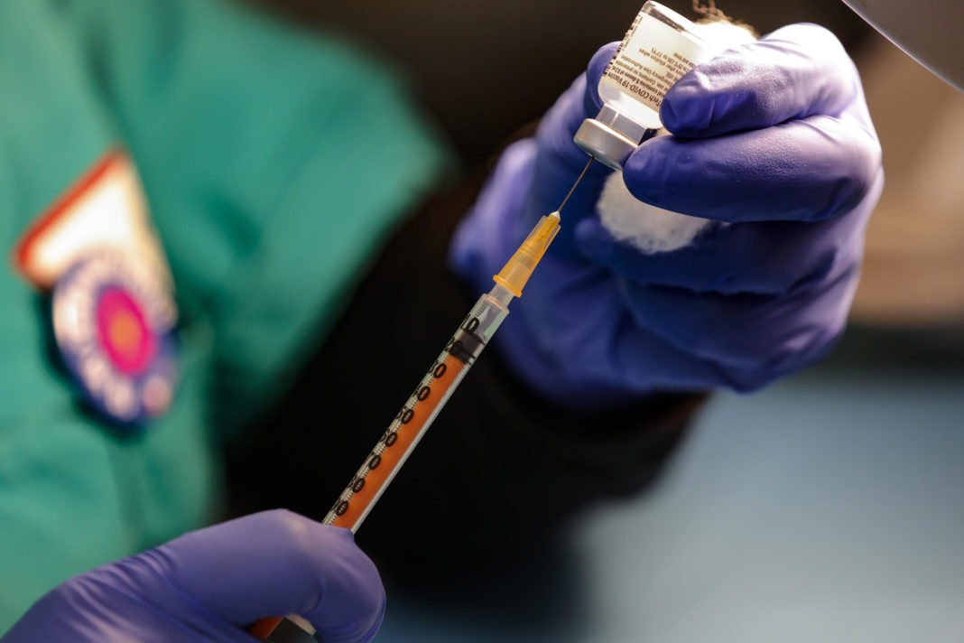 Cadrele medicale și farmaciștii din Italia vor fi obligați să se vaccineze anti-Covid
