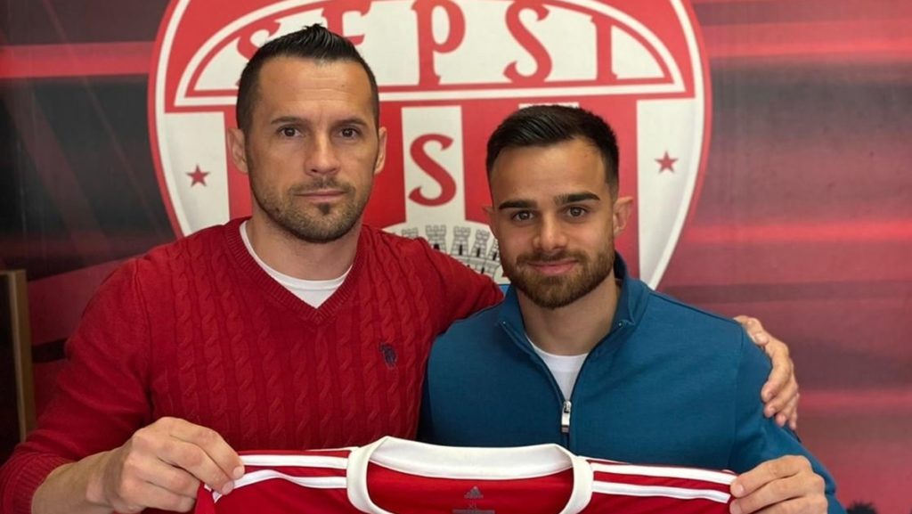 Liga 1 / Cristi Bărbuţ a semnat un contract valabil doi ani cu Sepsi