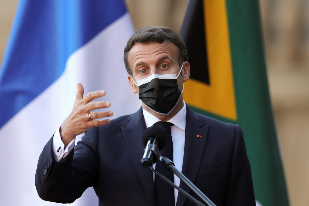 Macron atenţionează că va retrage militarii francezi din Mali dacă aceasta se va îndrepta spre un islamism radical