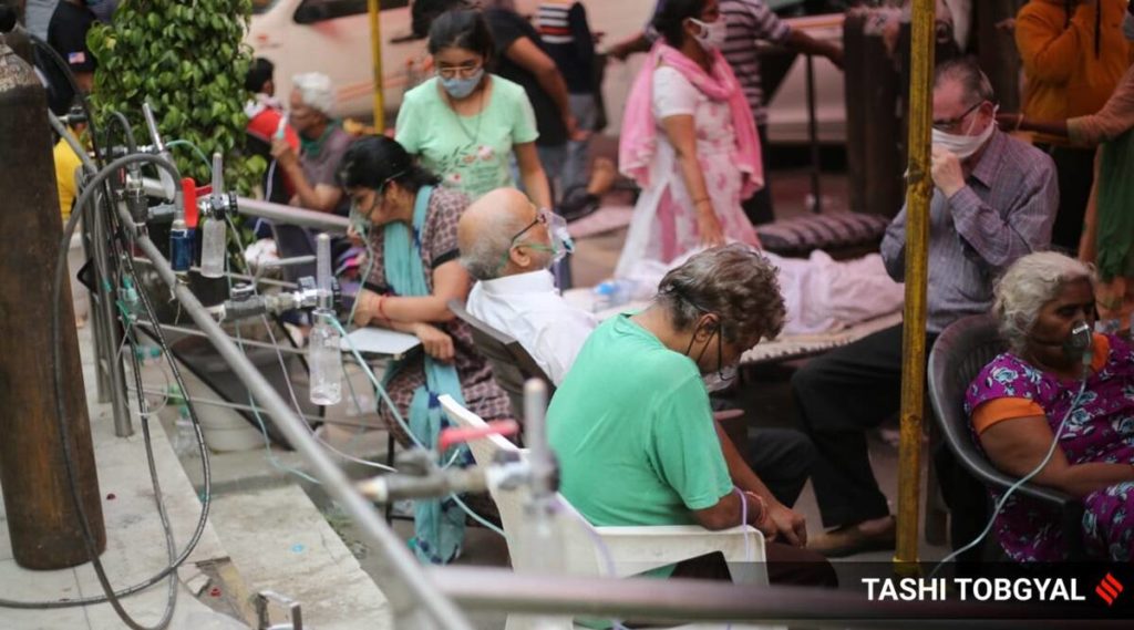 Australienii primesc amenzi şi pedepse cu închisoarea dacă se întorc în țară din India
