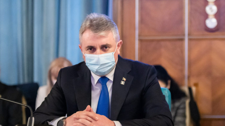 (VIDEO) Profesorii cu teze plagiate nu vor mai putea preda la Academia de Poliţie