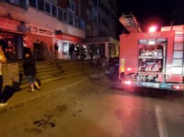 Popmierii craioveni au intervenit pentru stingerea unui incendiu la o casă de pariuri din 1 Mai