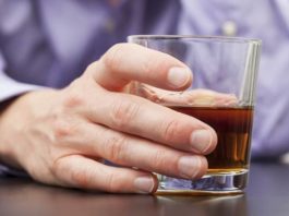 Potrivit unui studiu, este foarte important i modul ăn care bei alcool, nu numai cantitatea