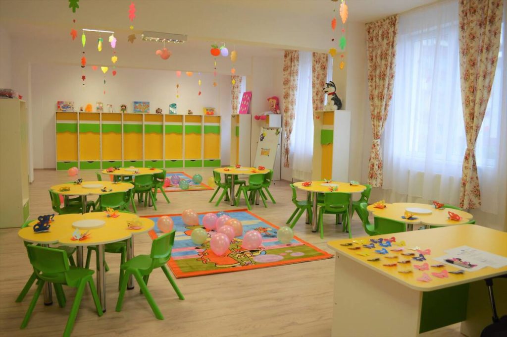 Cîmpeanu: Copiii de grădiniţă şi din ciclul primar vor merge miercuri la cursuri