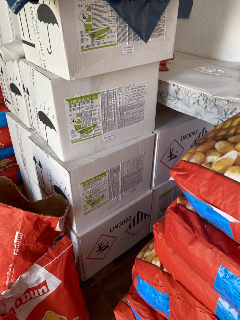 Vâlcea: Produsele pentru protecția plantelor și a mediului, verificate de polițiști