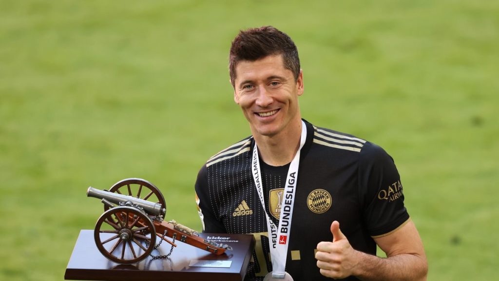 De neoprit! Lewandowski a doborât recordul de goluri al lui Gerd Muller