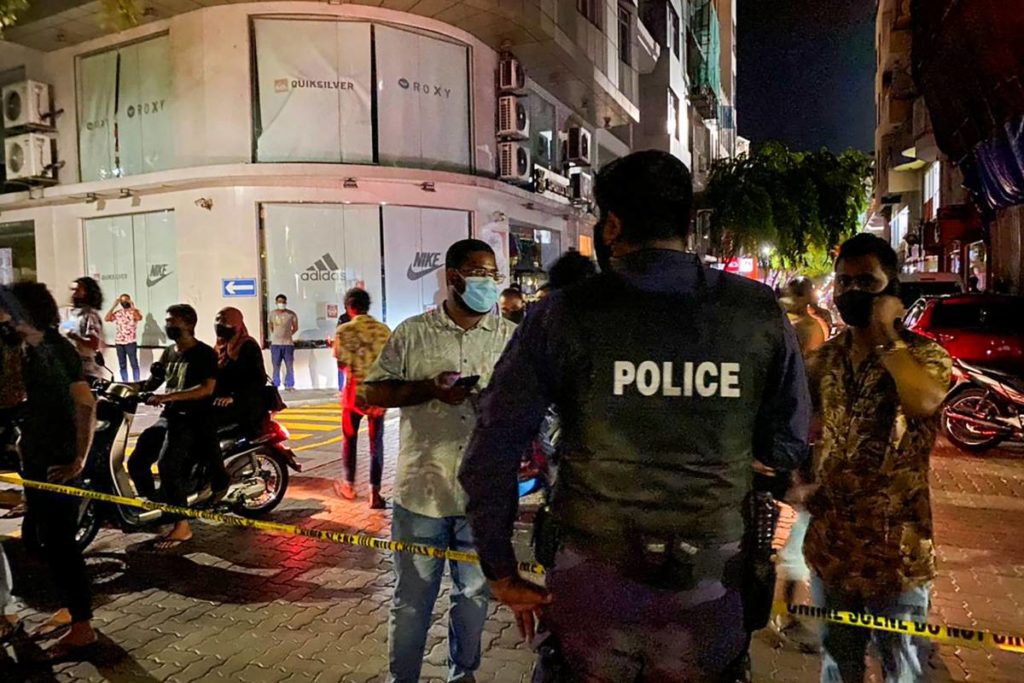 Fostul preşedinte al Maldivelor, rănit într-un atentat cu bombă
