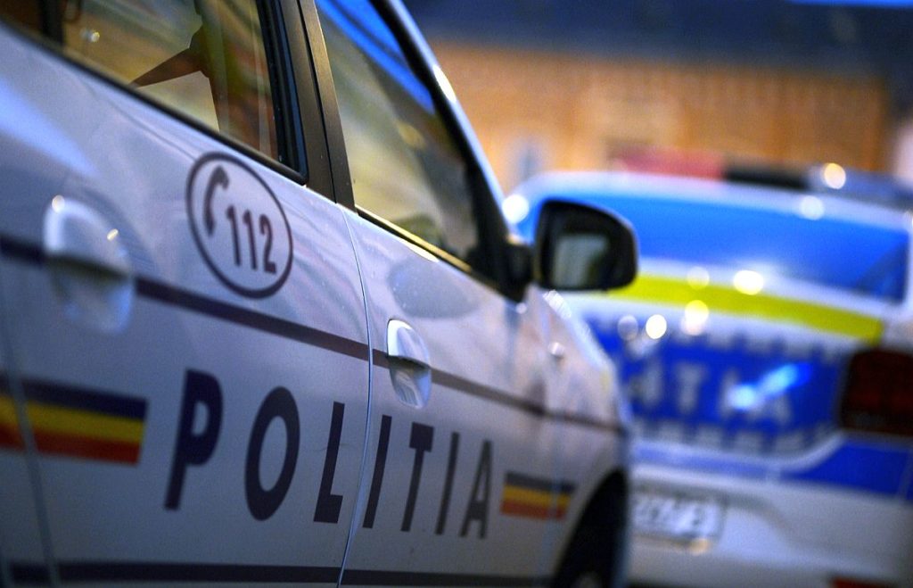 Olteni prinși conducând fără permis