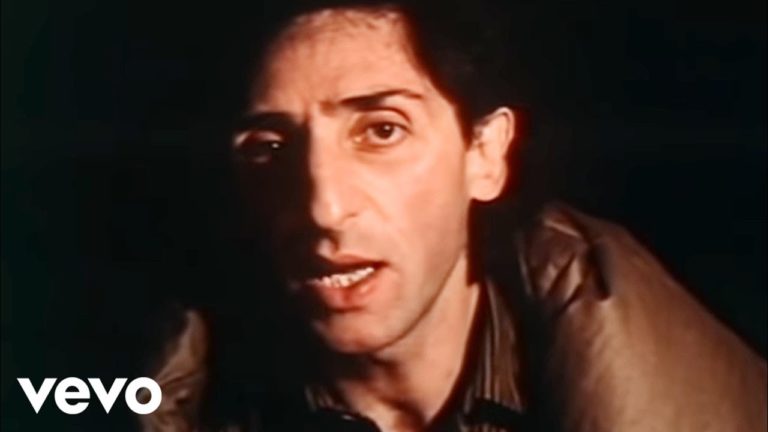 A murit cântăreţul şi compozitorul italian Franco Battiato