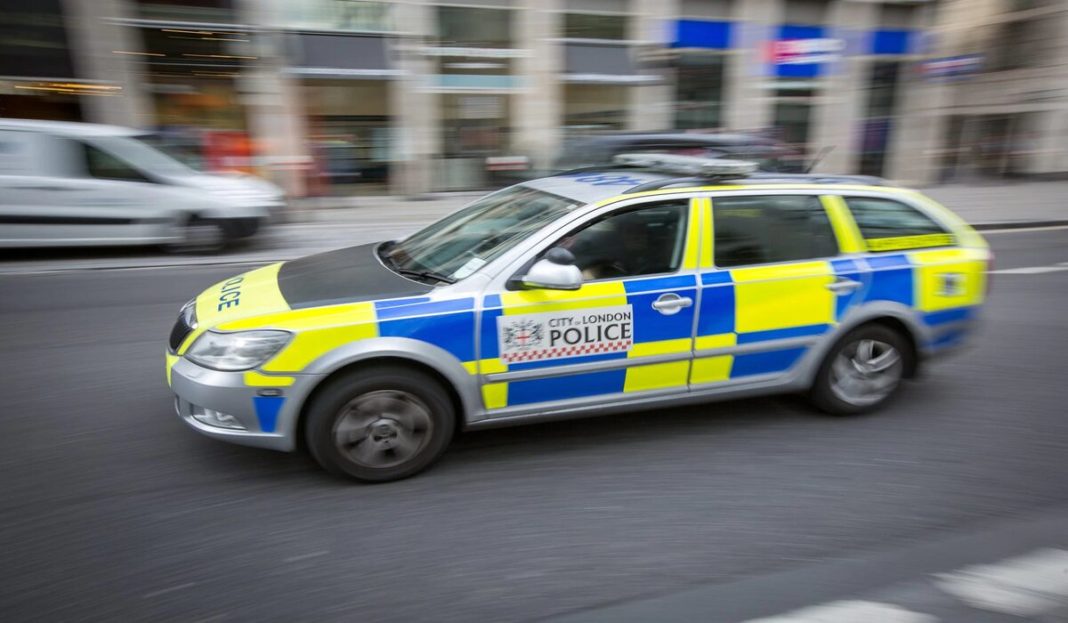 Poliţist englez, partener de jafuri cu un hoţ român