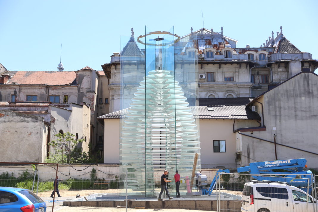 Se reiau lucrările la prisma dedicată lui Constantin Brâncuși. Centrul Internaţional „Brâncuși“ ar putea fi inaugurat până la sfârşitul lunii iulie.