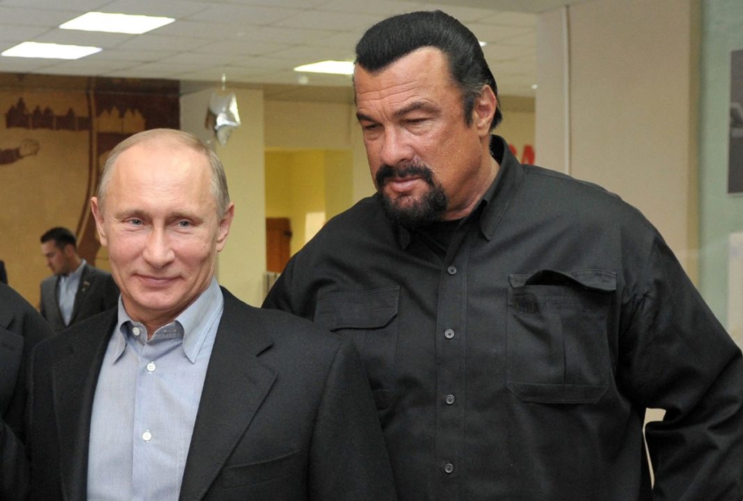 Steven Seagal este un admirator de mult timp al președintelui rus Vladimir Putin