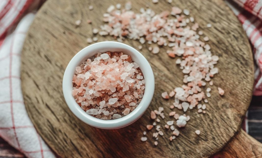 Consumul excesiv de sare ar putea afecta celulele sistemului imunitar