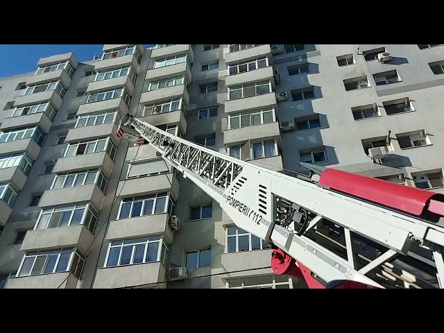 Olt: Incendiu la etajul şase al unui bloc din Slatina