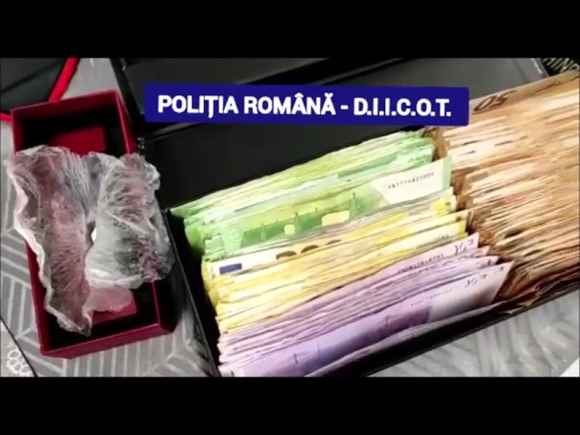 (VIDEO) Cinci proxeneți, reținuți. Trimiteau fete la prostituție în vestul Europei