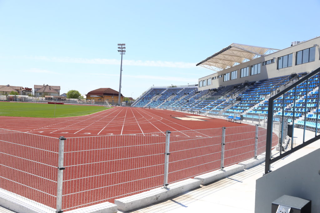 Scandal pentru paza stadionului de atletism