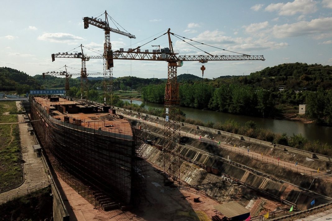 Chinezii construiesc o copie a Titanicului pentru un parc tematic