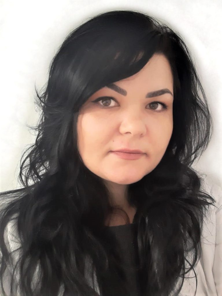 Urolog Cristina Florea: Cum prevenim pietrele la rinichi şi cum le tratăm?