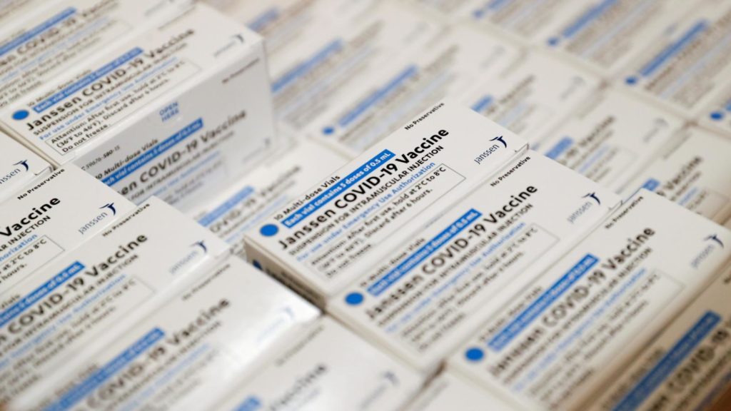 144.000 doze de vaccin Johnson&Johnson ajung azi în România