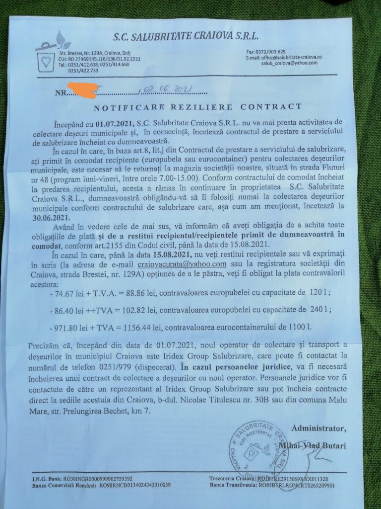 Cu pubela în spinare