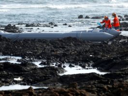 Patru migranți, printre care un copil și o femeie însărcinată, au murit, după ce barca lor s-a scufundat în apropierea Insulelor Canare