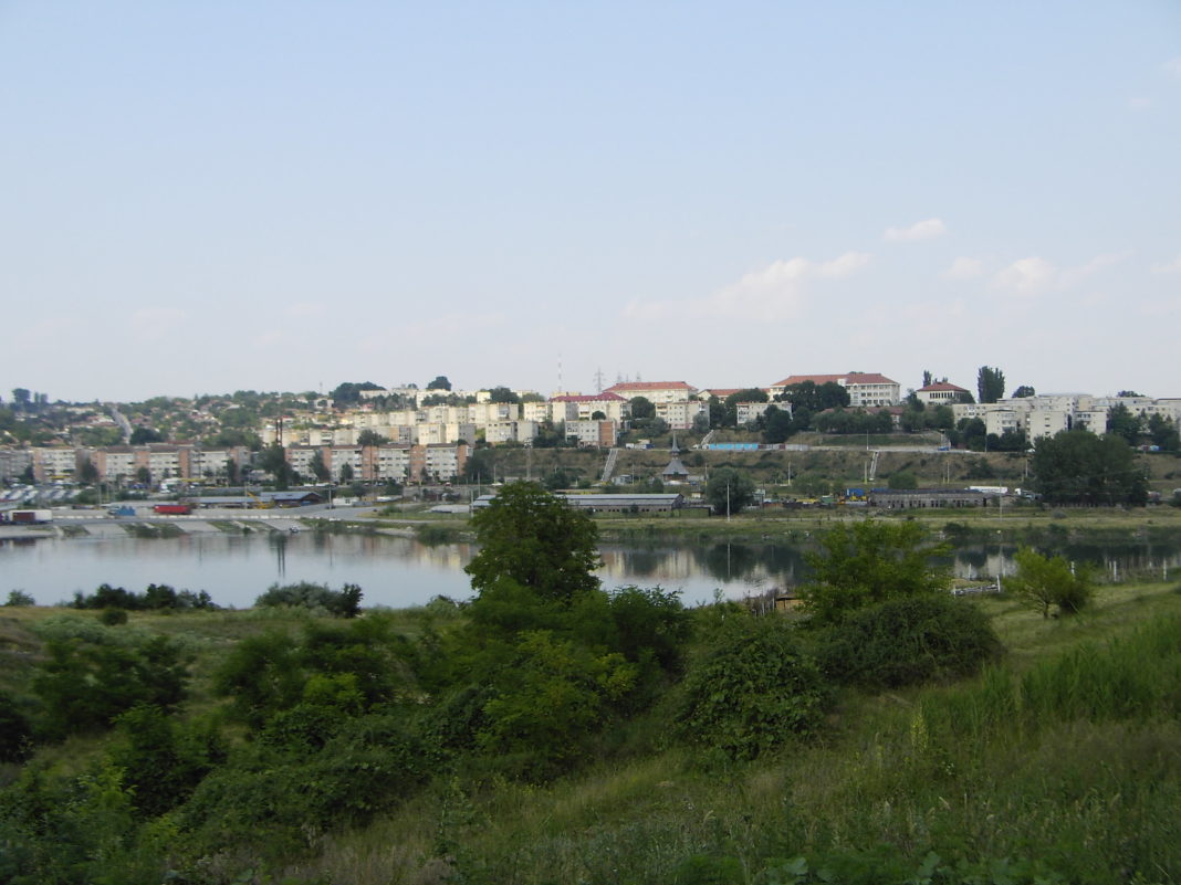 Scăpări de clor la Centrala Nucleară de la Cernavodă. Un angajat a ajuns la spital