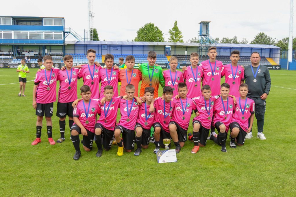 Juniori / Academia „Gică Popescu“, locul 2 la turneul „Campionii creează campioni“