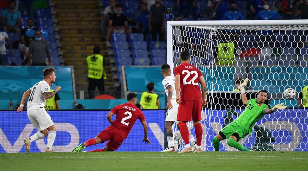 EURO 2020 / Turcia i-a rezistat doar o repriză Italiei