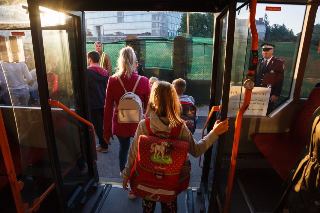 Cum va fi decontată naveta elevilor