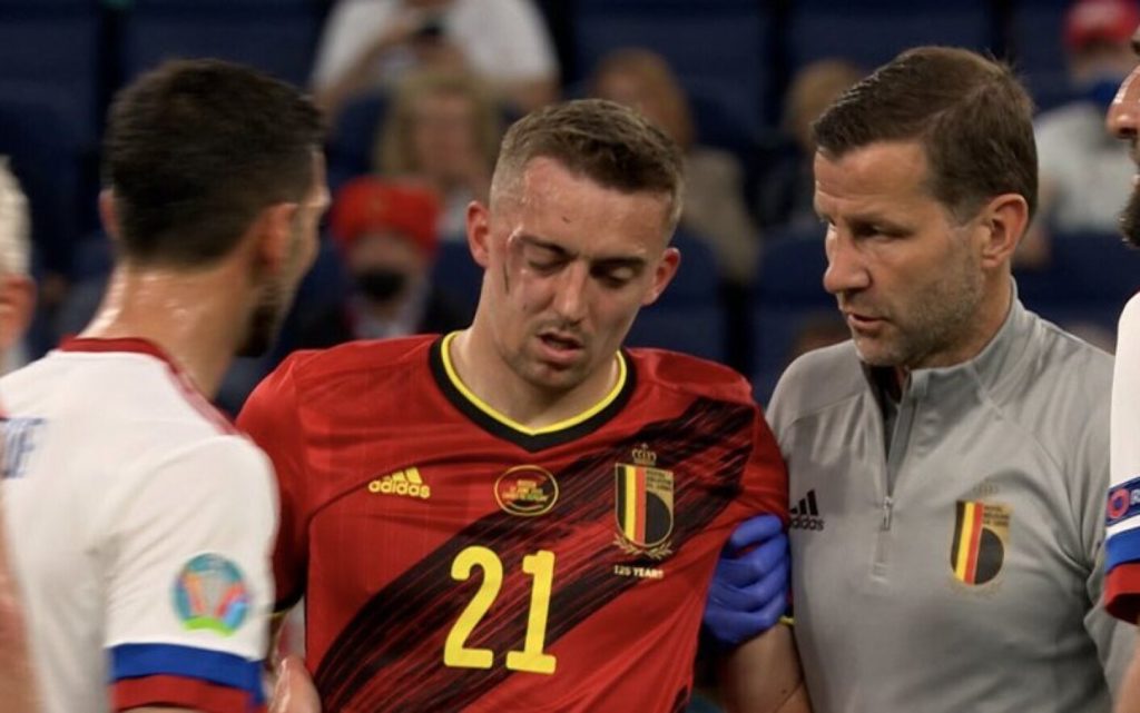 Euro 2020 / Timothy Castagne a suferit o dublă fractură la faţă în meciul cu Rusia