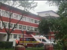 Alertă de incendiu la un spital în Argeş. 32 de pacienţi evacuaţi