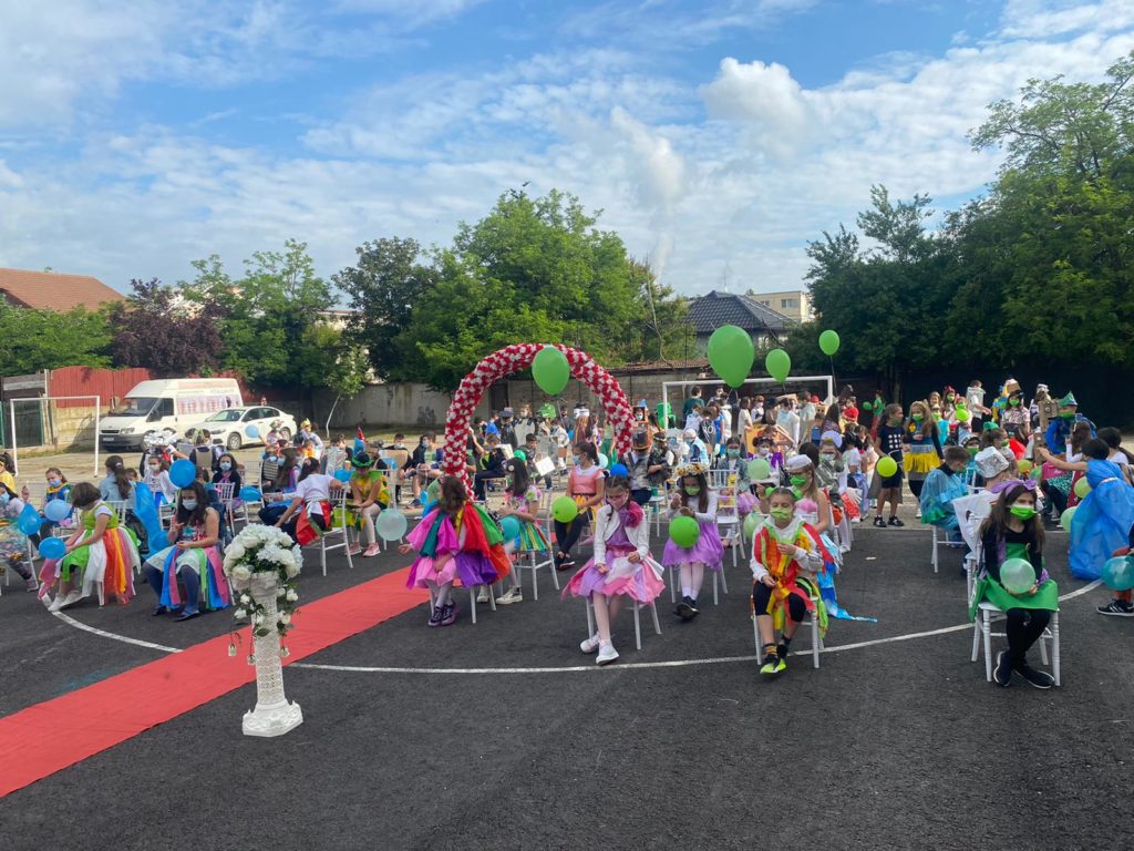 Copiii din Moțăței participă la activități cultural-educative