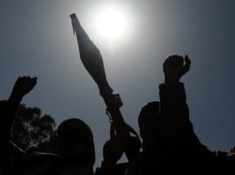 Peste 20 de civili, uciși într-un atac cu rachete în Yemen