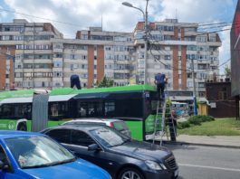 Un autobuz electric s-a oprit, brusc, în trafic, la Craiova