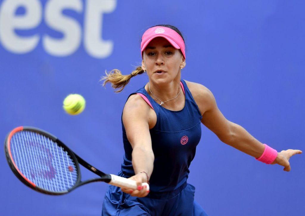 Irina Bara se apropie de finala turneului de la Bol. Victorie în optimi cu Lukas