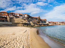 Bulgaria a dat startul sezonul estival la mare, fără test și adevereință de vaccin